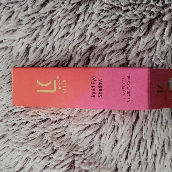 Lucky chick liquid eye shadow - Picture 1 of 2